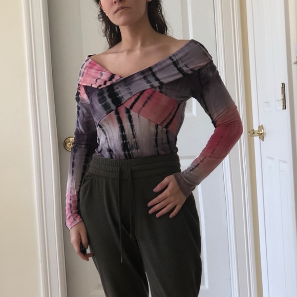 Vintage Tops - BOGO FREE Colorful long sleeve wrap top